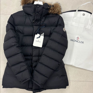 새상품급)23fw 몽클레어 클루니 블랙 3 사이즈 판매