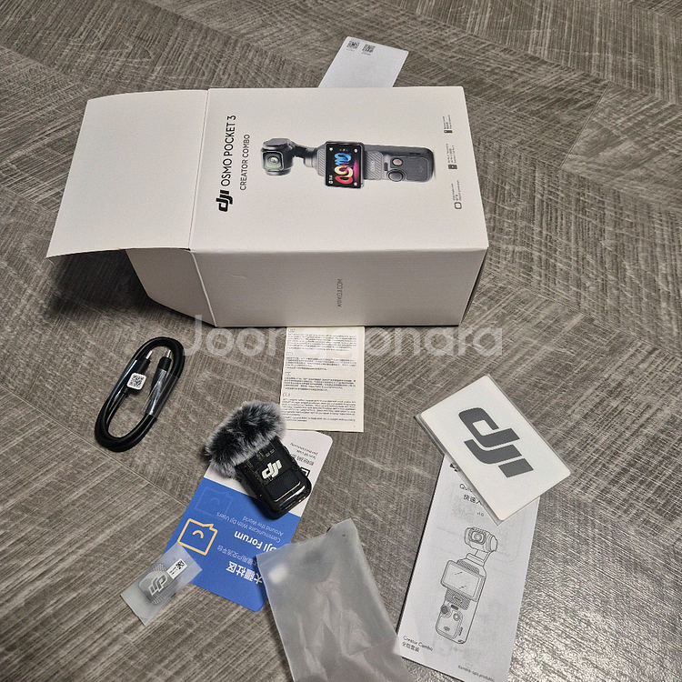 DJI 오즈모 포켓3 크리에이터 콤보--0