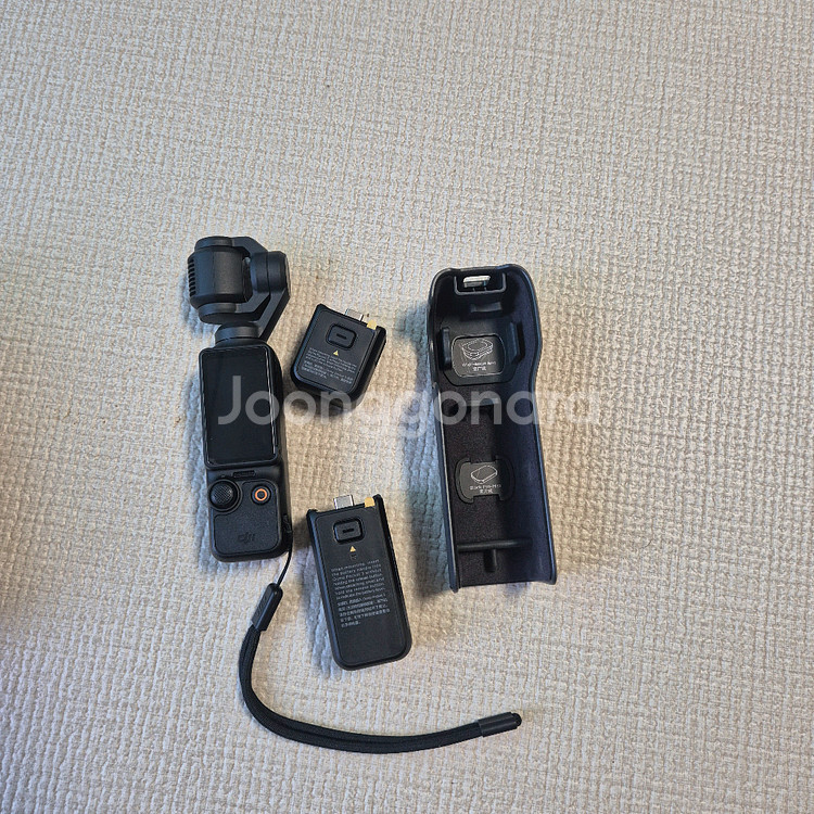 DJI 오즈모 포켓3 크리에이터 콤보--1