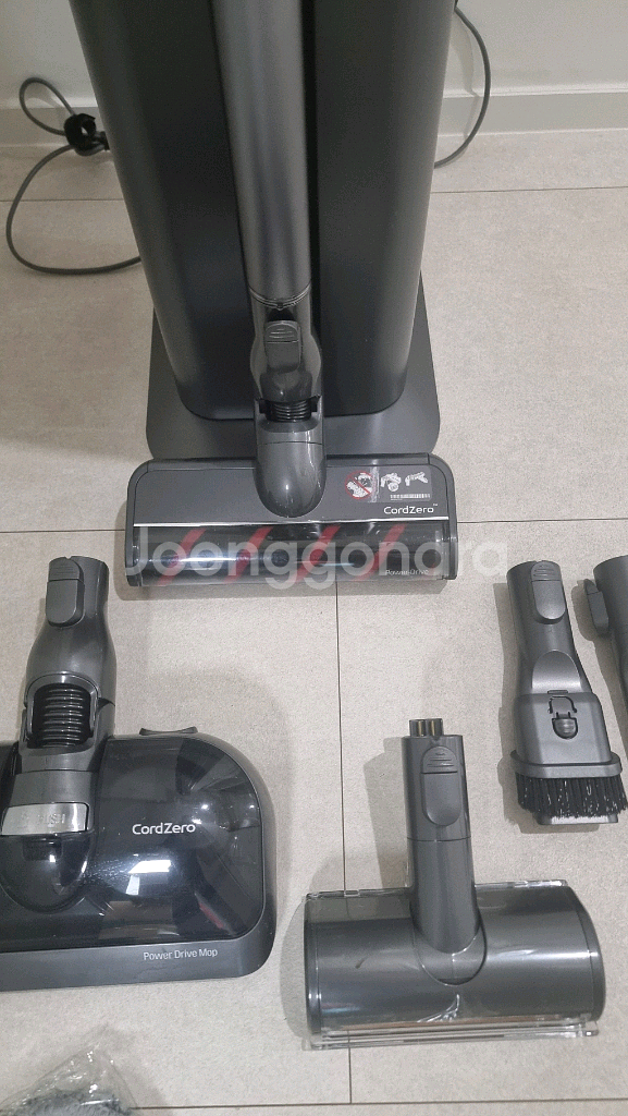 LG코드제로 무선청소기 풀세트 판매합니다 생태 좋습니다--3