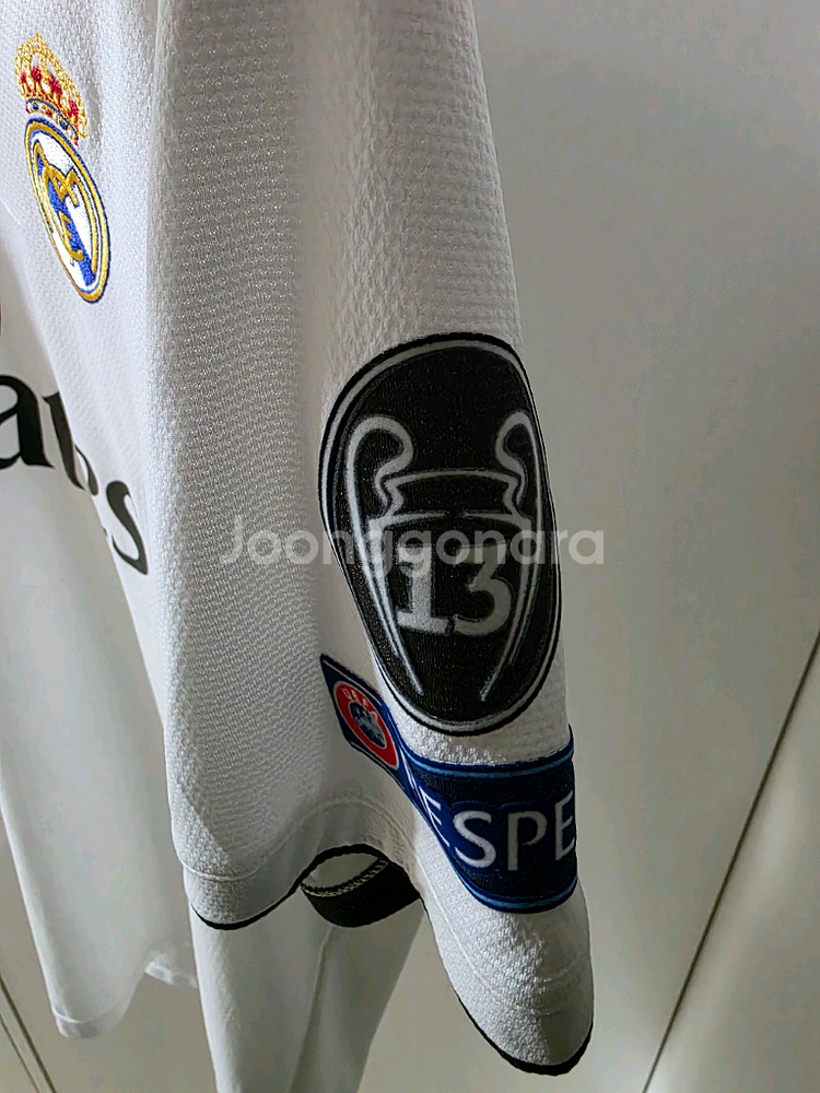 레알 마드리드 베일 유니폼--3