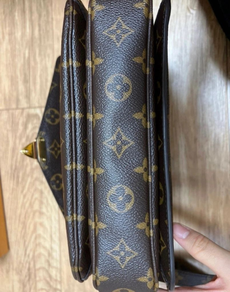 루이비통 포쉐트 메티스 이미지