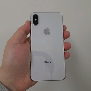 배터리 100% 아이폰 XS 64기가 실버 팝니다.