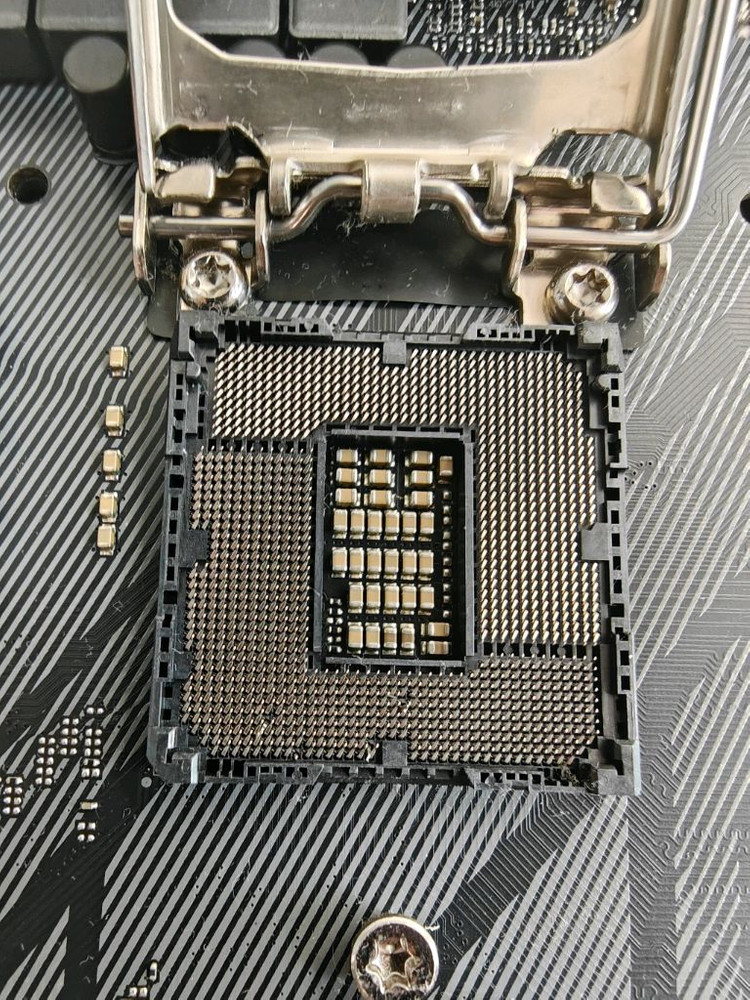 인텔 i7-8700K CPU z370 e rouge--1