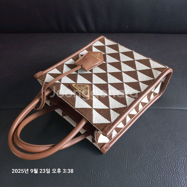 프라다 숄더백--4