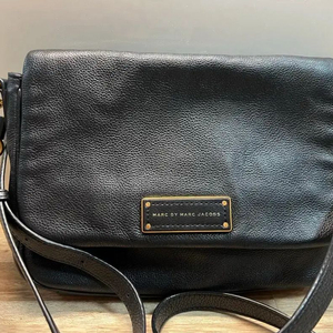 마크제이콥스 크로스