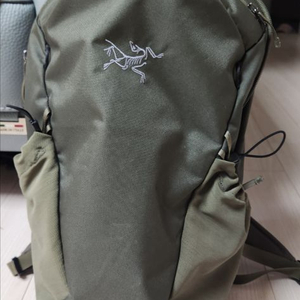 아크테릭스 맨티스 16 타츠 카키