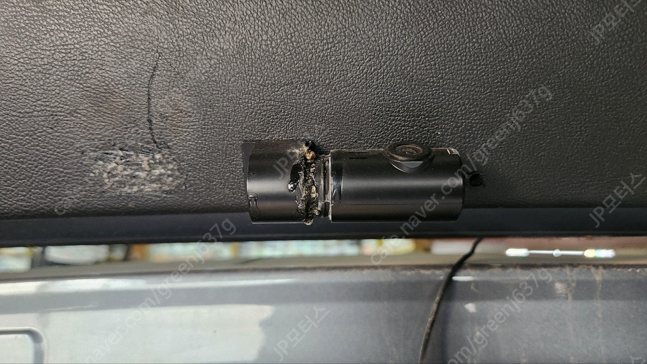 [중고]2005년식 955 카이엔 4.5L V8 트렁크 도어 앗세이 판매합니다--6