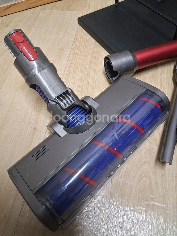 다이슨 V8 무선 청소기--7