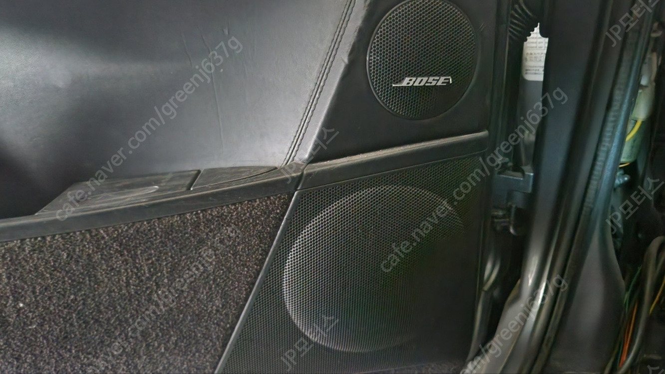 2005년식 955 카이엔 4.5L V8 리어 오른쪽(우측) 도어 앗세이 판매합니다--1