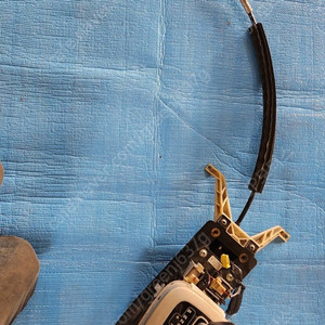 [중고] 2008년식 카이엔 957 기어 시프트 어셈블리(케이블 포함) 판매합니다