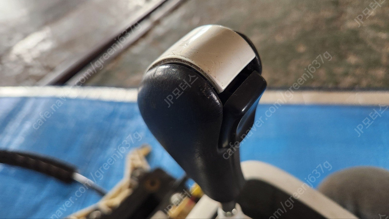 [중고] 2008년식 카이엔 957 기어 시프트 어셈블리(케이블 포함) 판매합니다--6