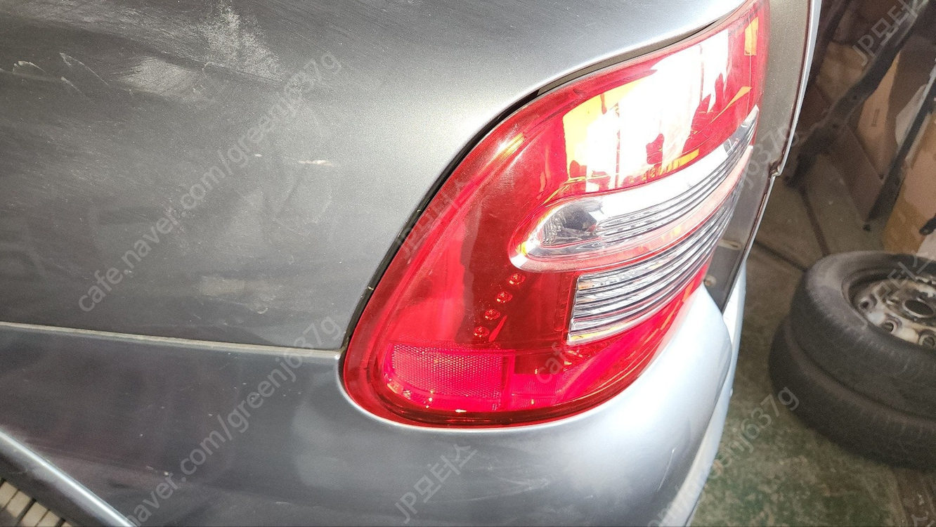 [중고] 2005년식 955 카이엔 테일라이트 판매합니다--2