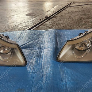 [중고] 2008년식 957 카이엔 제논(HID) 헤드라이트 어셈블리 판매합니다