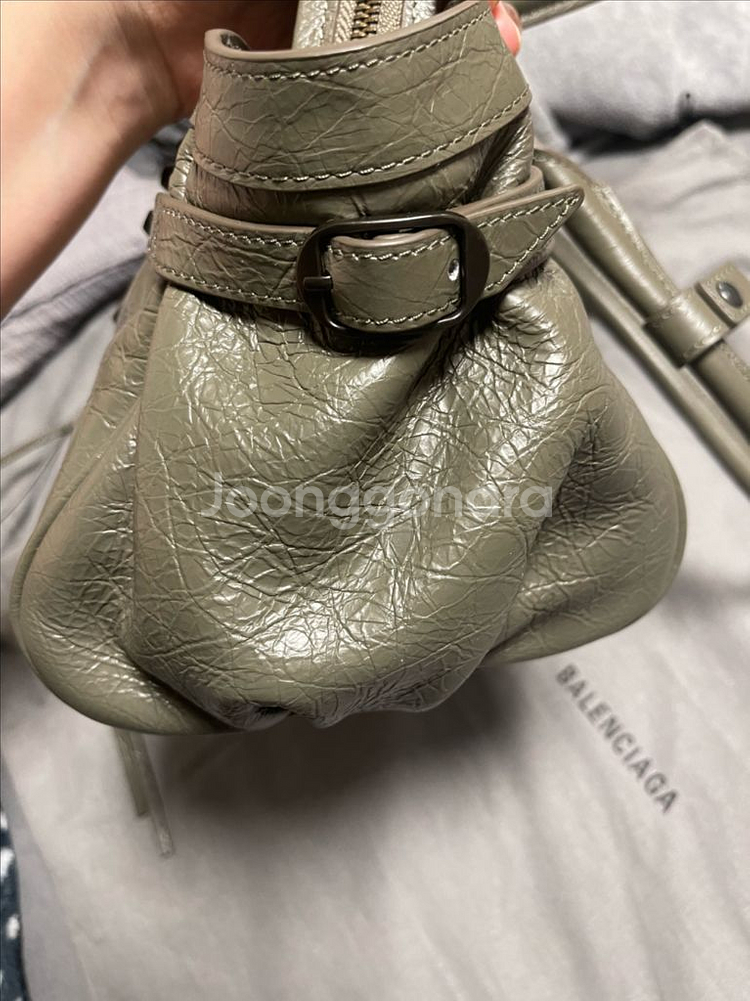 발렌시아가 르시티 이스트웨스트 아미그린--6