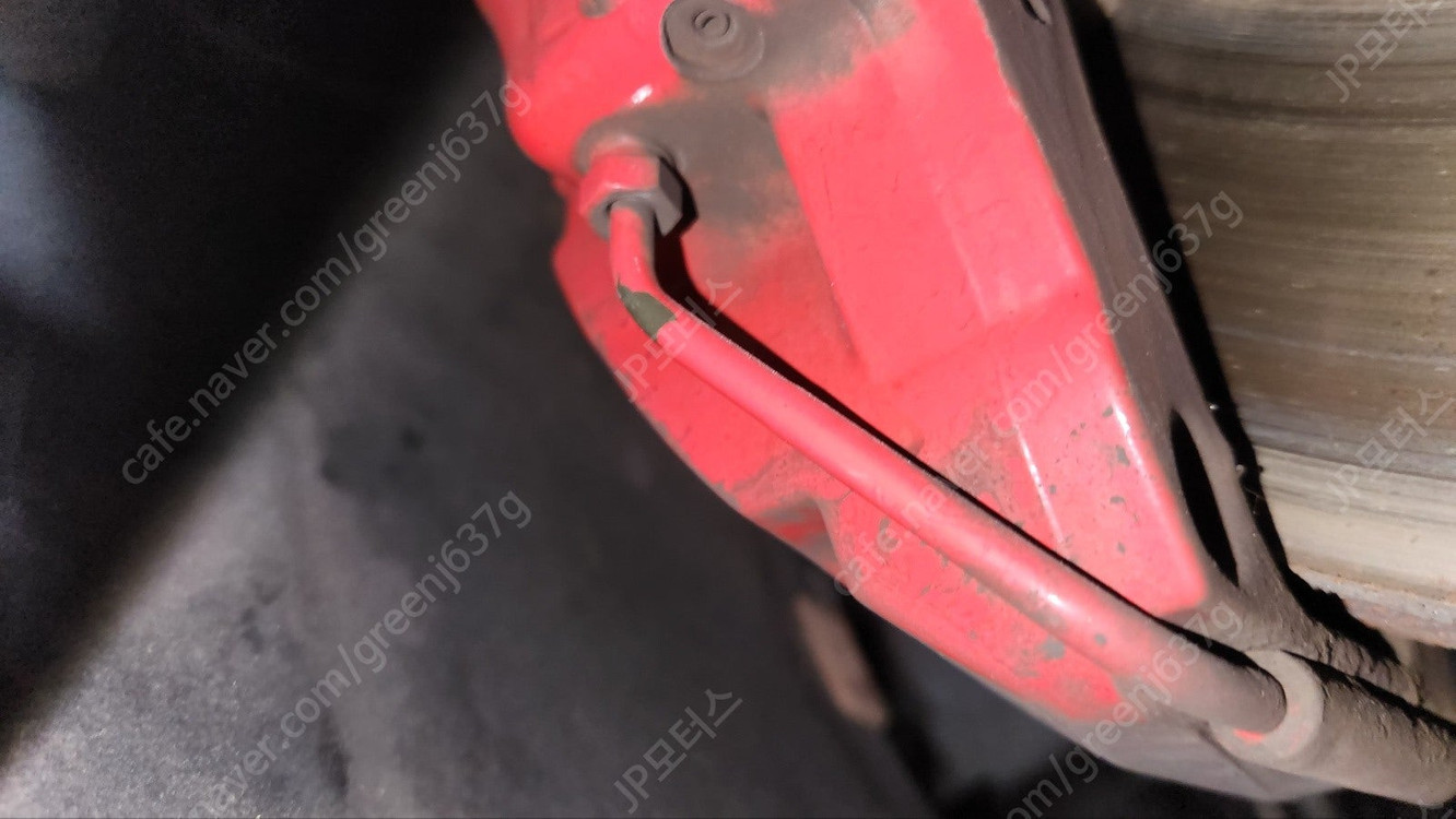 [중고] 2005년식 955 카이엔 정품 포르쉐 프론트 캘리퍼 판매합니다--1