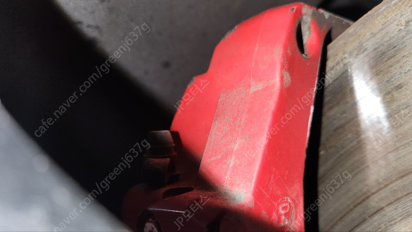 [중고] 2005년식 955 카이엔 정품 포르쉐 프론트 캘리퍼 판매합니다--2