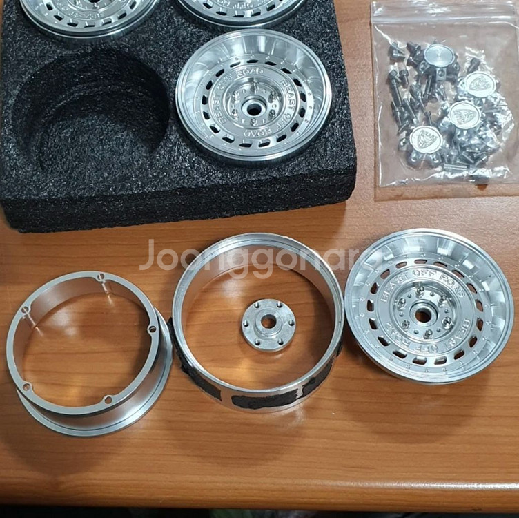 비스트 오프로드 휠 + 나사 캡 세트--2