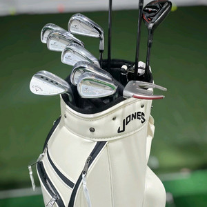 테일러메이드 스텔스/ 브릿지스톤 V300 3세대 조합