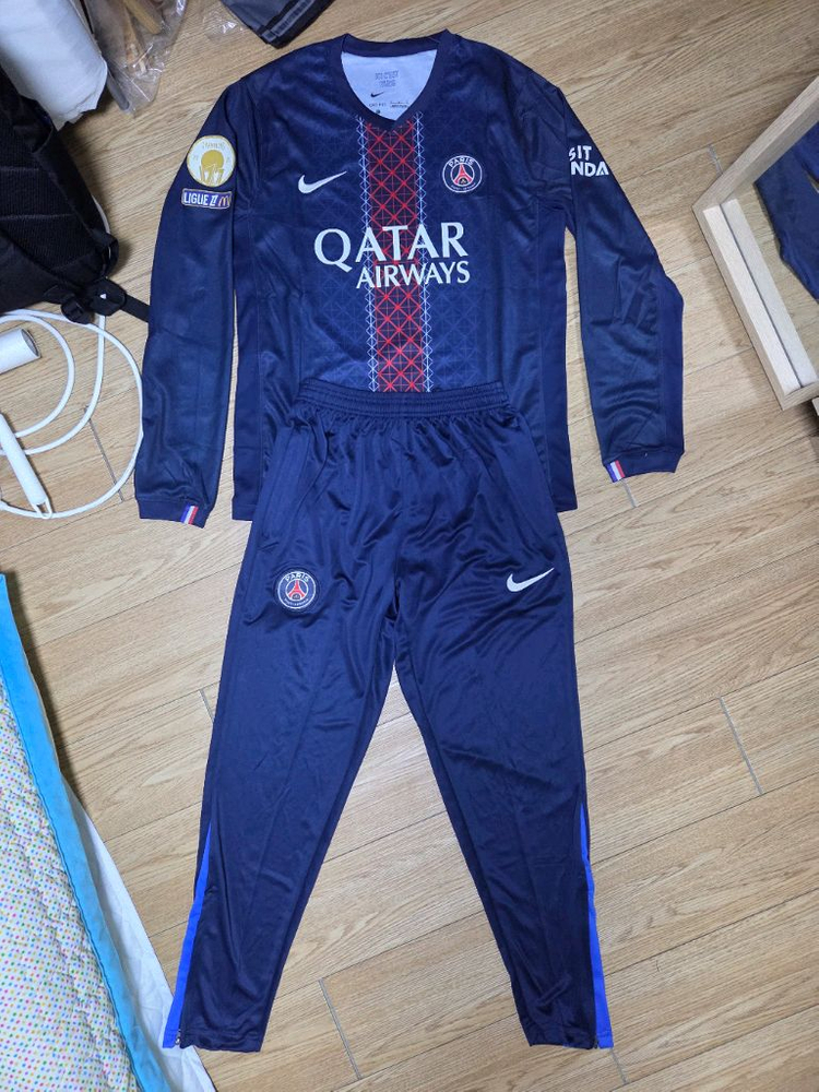 25-26시즌 PSG 이강인 축구 유니폼 축구복 상하의세트 새상품 판매(사이즈 100) 이미지