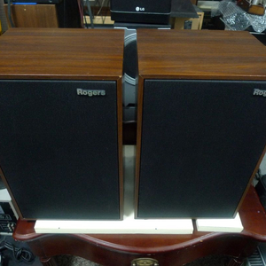 로저스 400B 북셸프 스피커