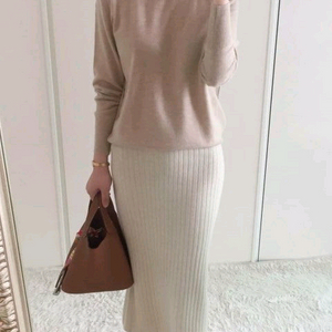 보웬 캐시 새들 라운드 니트 제평 타임 더캐시미어