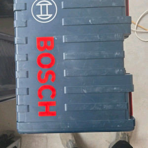 보쉬 GSB 18V 무선드릴 세트 이미지