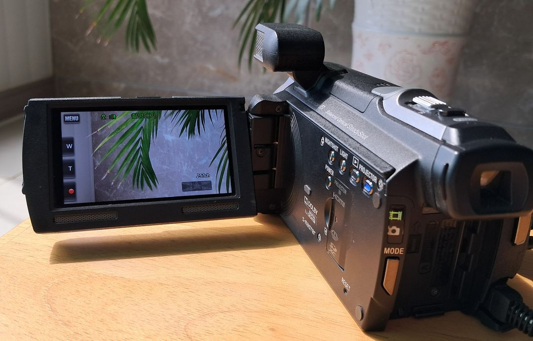 소니 캠코더 핸디캠 HDR-PJ675--1