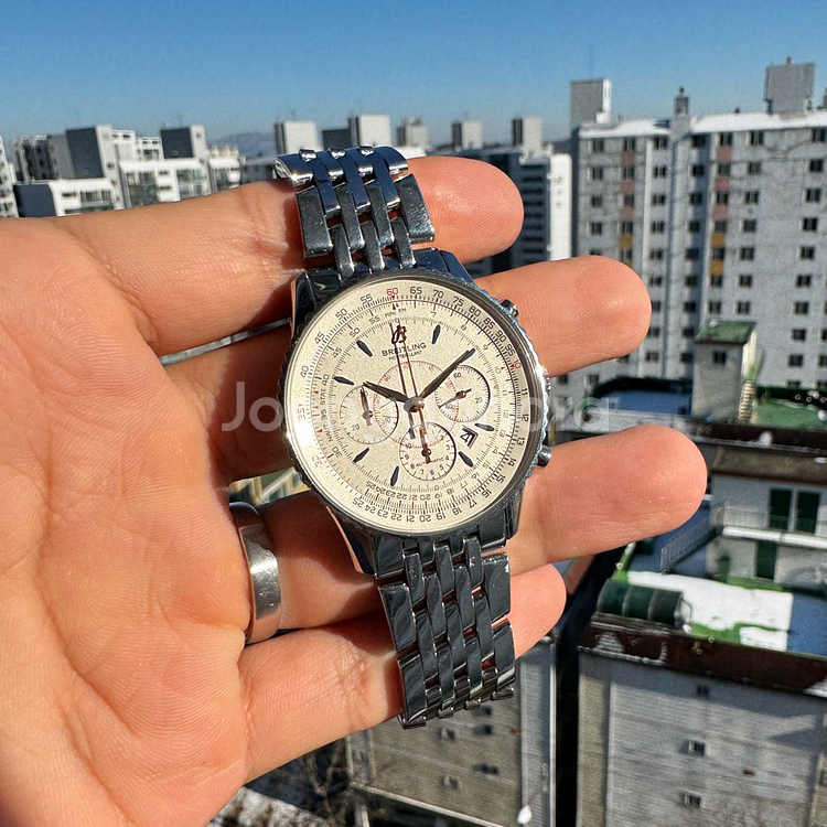 브라이틀링 네비타이머 몽블리앙 38mm 흰판--1