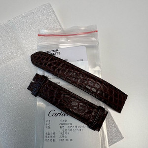 까르띠에 탱크솔로 악어가죽 정품 스트랩