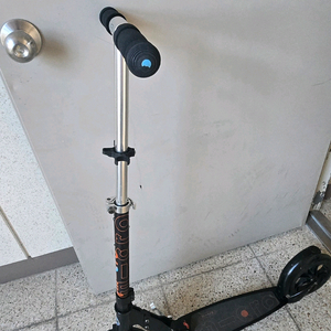마이크로킥보드 스쿠터 두발