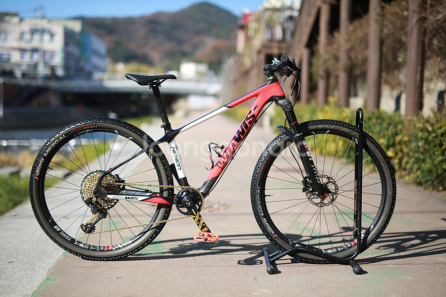 18년 위아위스 헥시온-G S*8.94kg*스램XX1*15인치27.5인치--2