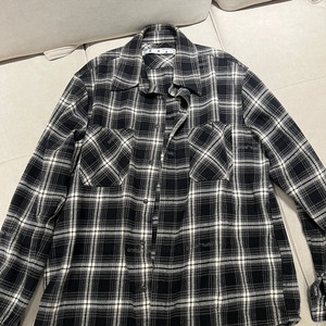 오프화이트 흰검 플란넬 셔츠자켓 L사이즈