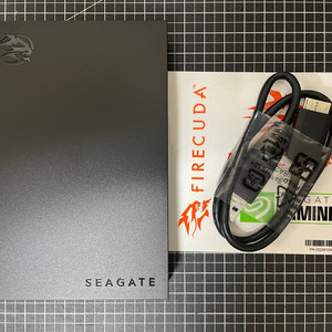 씨게이트 외장하드 FireCuda Gaming / 5TB / 본품+케이블