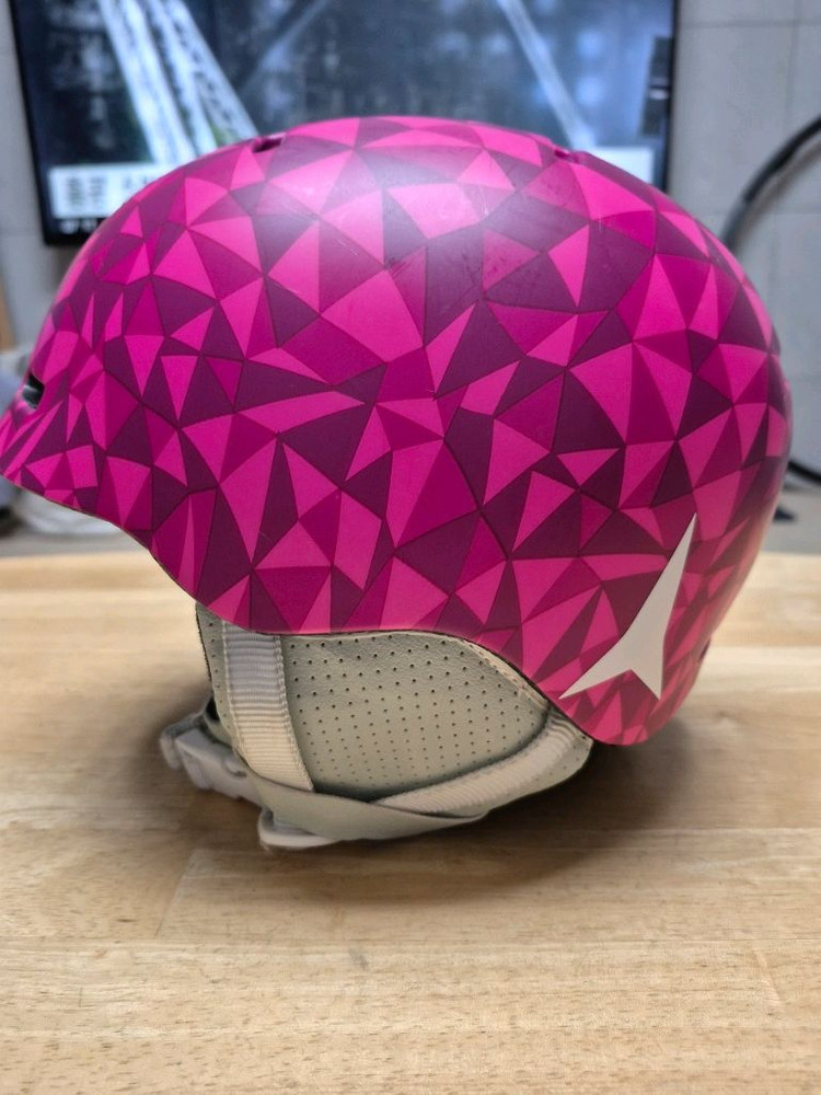 ATOMIC 스키헬멧(S) + 고글 세트 판매합니다 (깨끗해요)--2