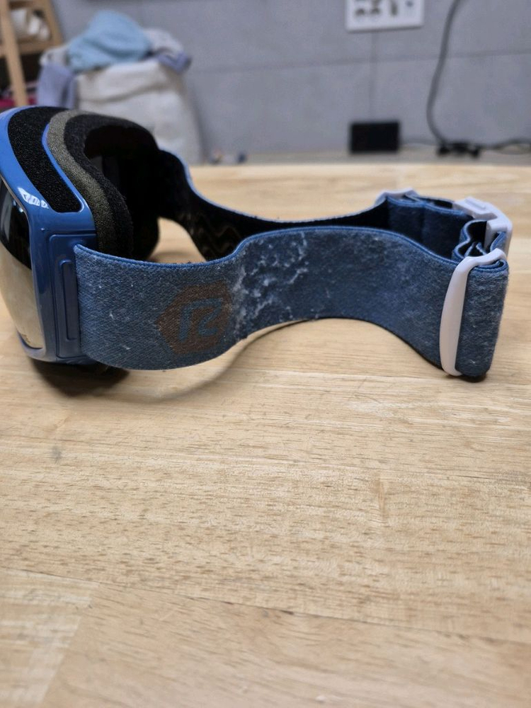 ATOMIC 스키헬멧(S) + 고글 세트 판매합니다 (깨끗해요)--9