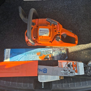 허스크바나 440 엔진톱