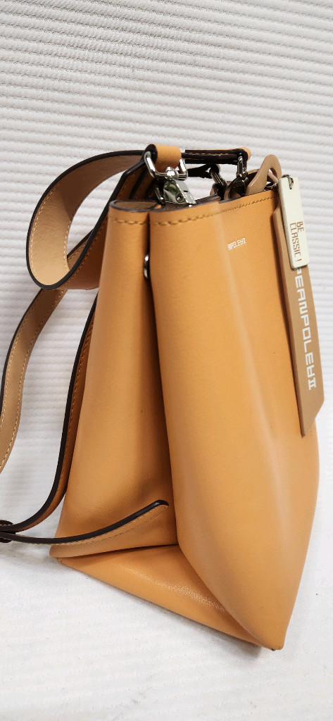 빈폴 바스켓 하루 미니 버킷백. 크로스백 이미지