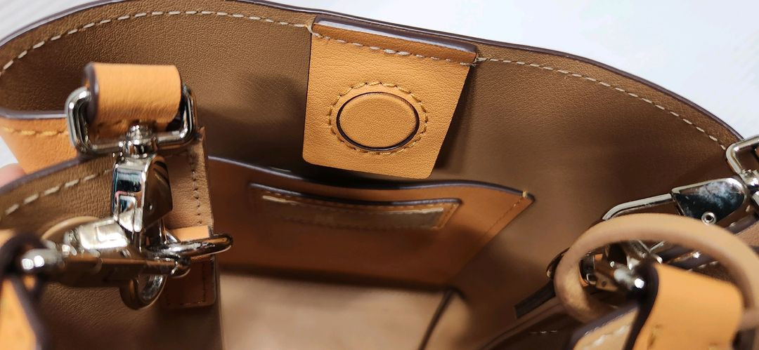 빈폴 바스켓 하루 미니 버킷백. 크로스백 이미지