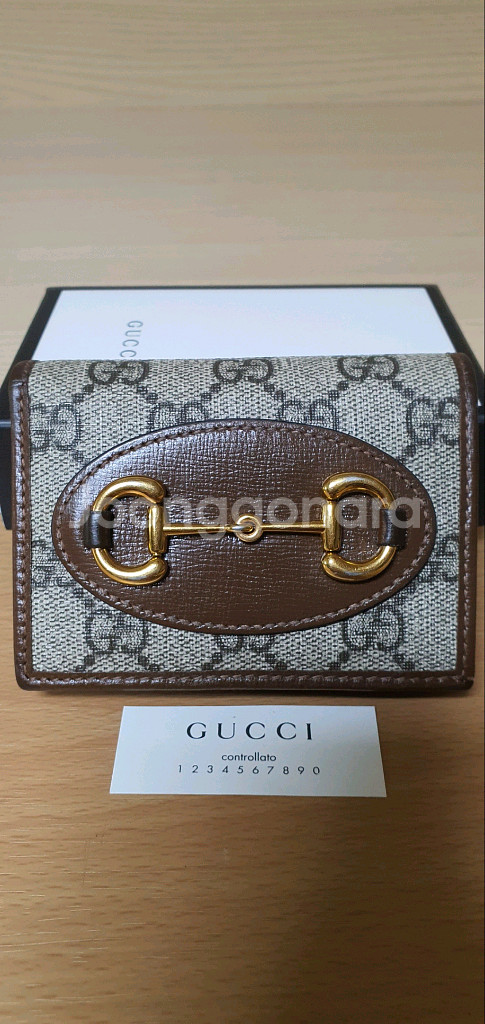 구찌 홀스빗 반지갑 정품A급(감정O)프라다루이비통디올고야드샤넬셀린느보테가생로랑버버리발렌시아가--1