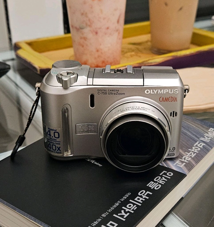올림푸스 C-750 zoom 빈티지 디카 이미지