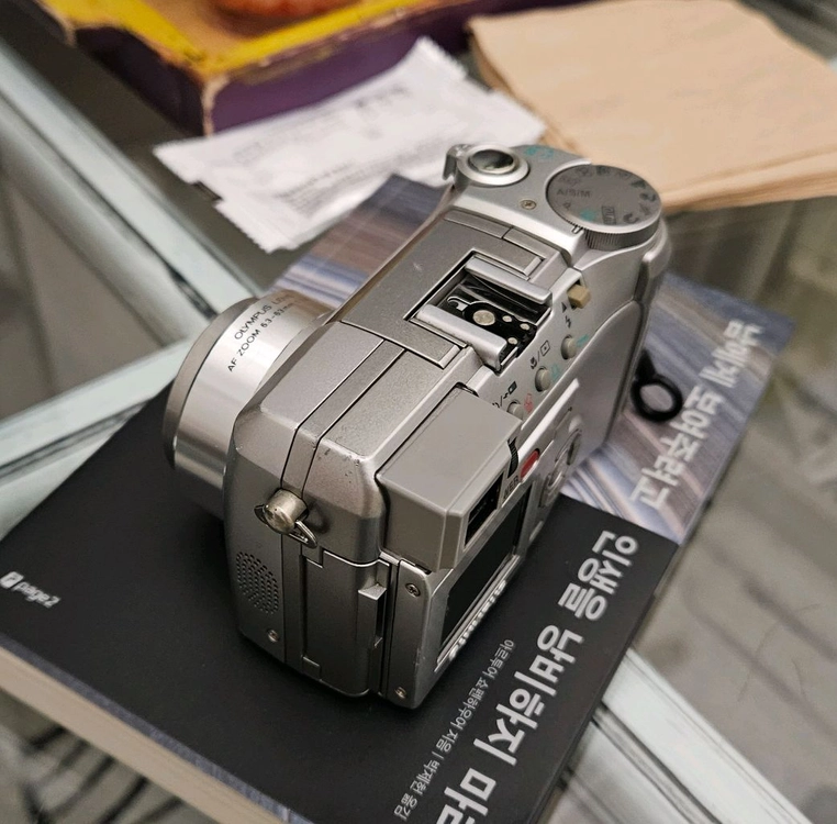 올림푸스 C-750 zoom 빈티지 디카 이미지
