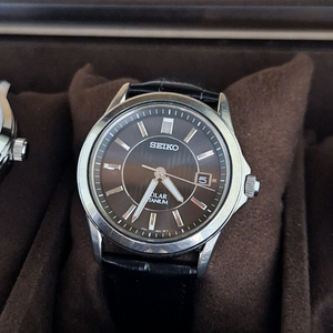 세이코 티타늄 솔라 시계 판매합니다