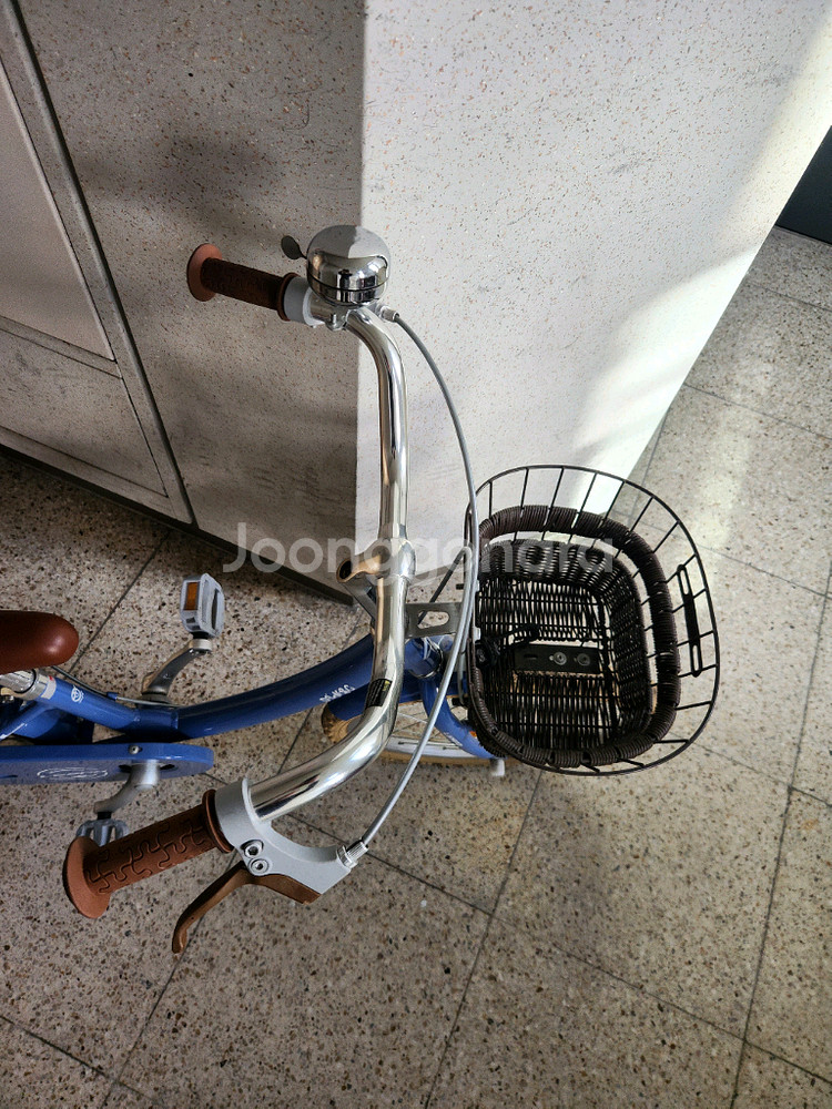 딩고 20인치 어린이 자전거 팔아요--3