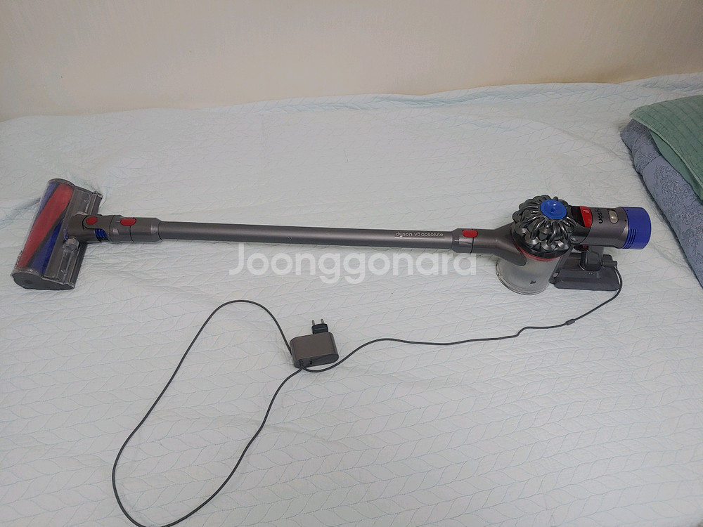다이슨 v8 무선 청소기 팝니다 부산 해운대--0