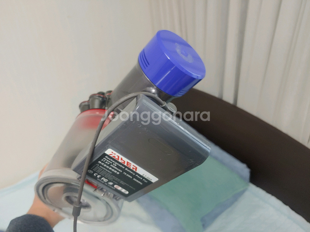 다이슨 v8 무선 청소기 팝니다 부산 해운대--6