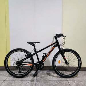 칼라스 24인치 주니어 자전거 팔아요