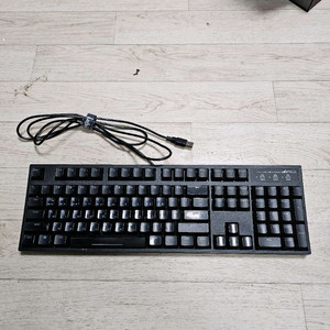 레오폴드 fc900r 흑축 키보드 판매 합니다 이미지