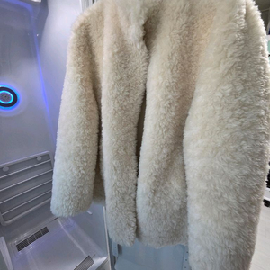 아이보리 양털 무스탕 자켓 새상품