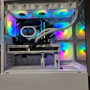 9950x3d, b850m, rtx 5080 화이트 본체